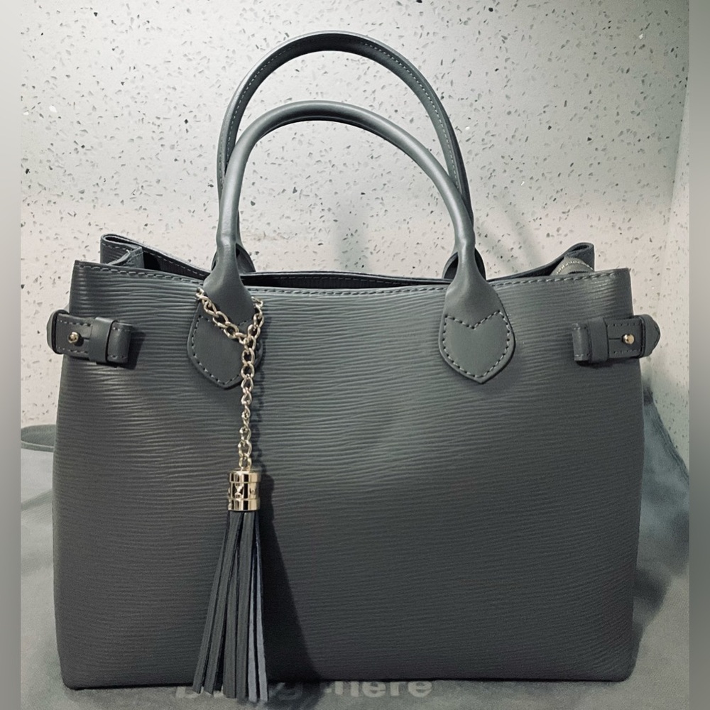 Dasein Gray Vegan Leather Satchel with Gold Chain & Tassel – NWOT! (#0172)